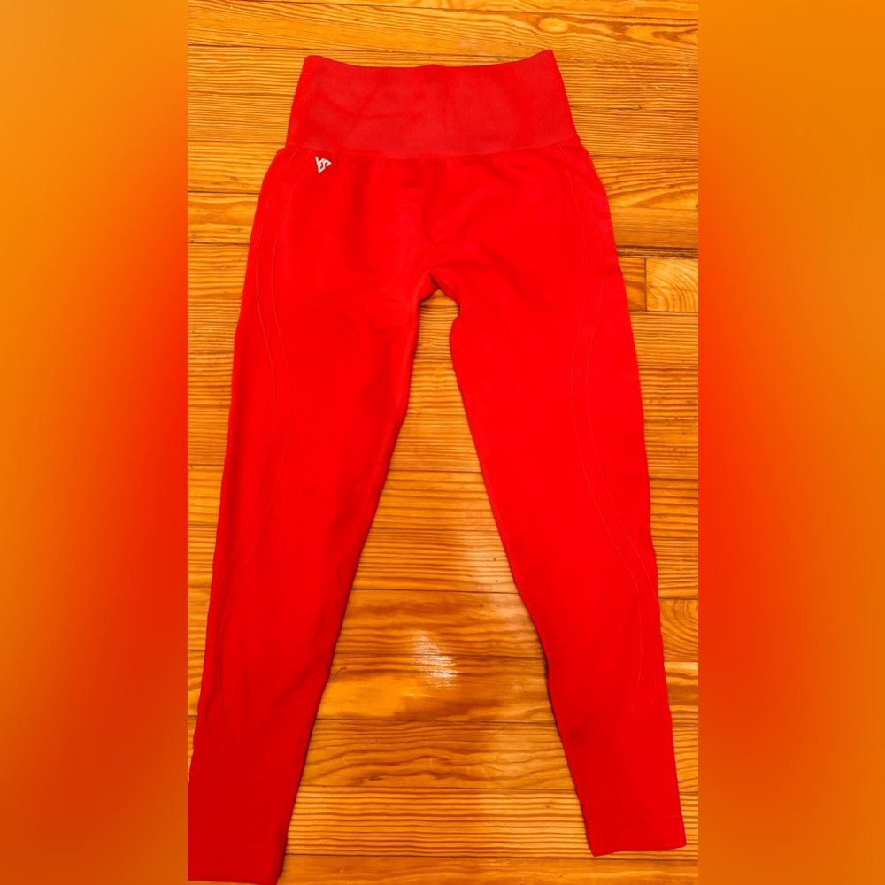 VSHRED Women’s Leggings